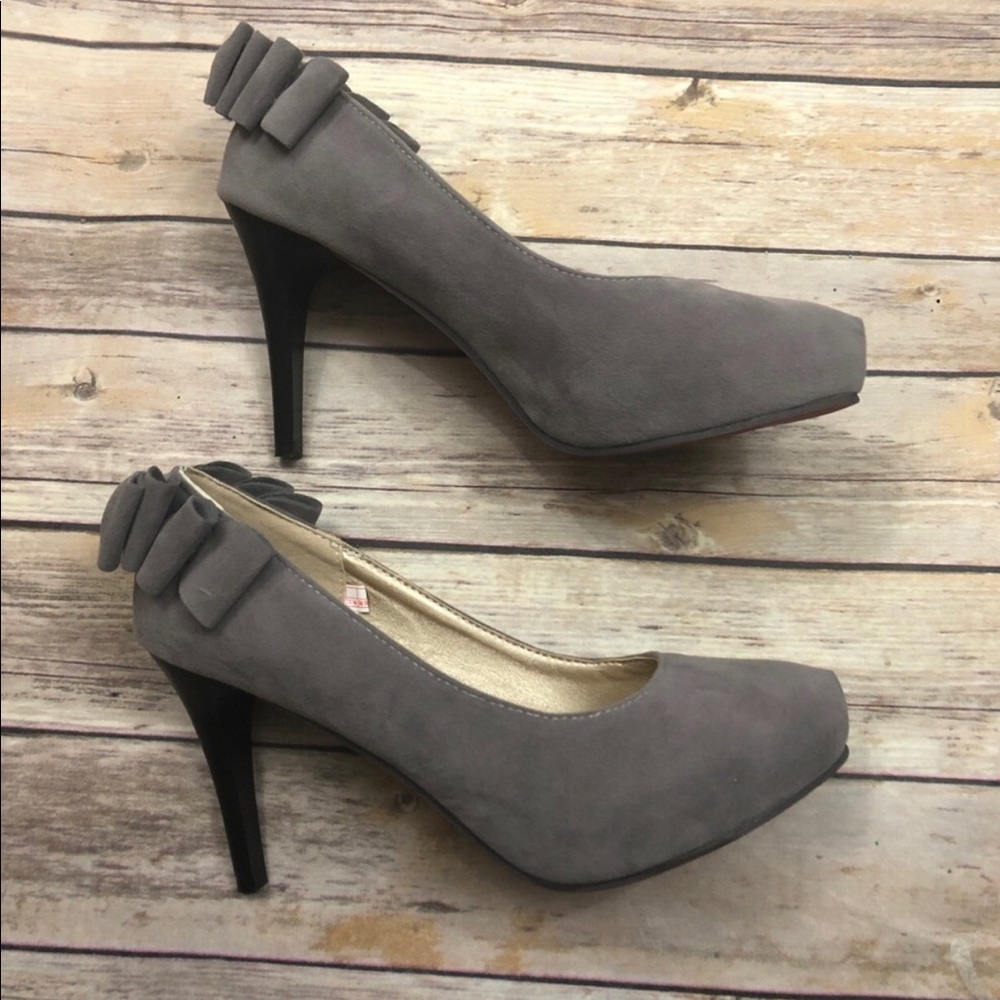Traded Gray 4 in heels 8 🔆